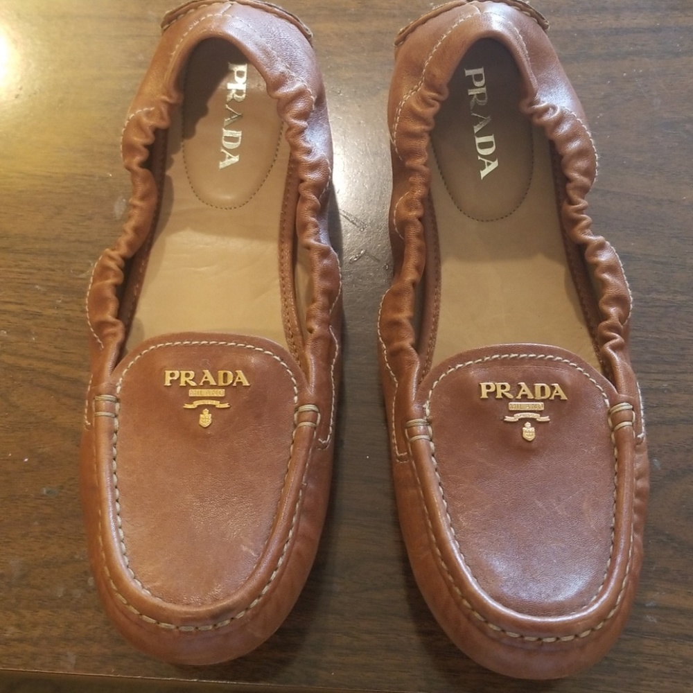 Prada leather collapsible driving shoes size 9 wom